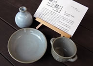 梅灰釉の器
